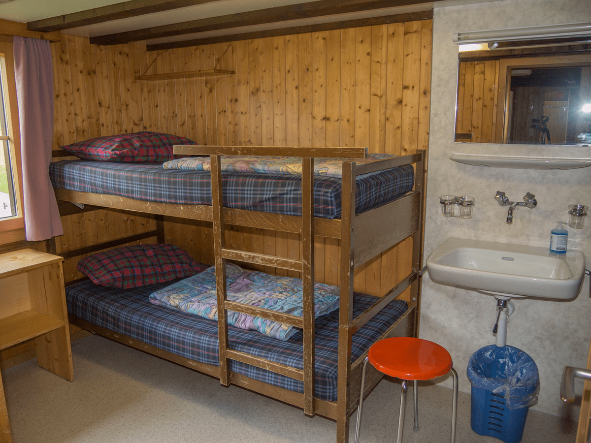 Hari's Chalets 5 – image