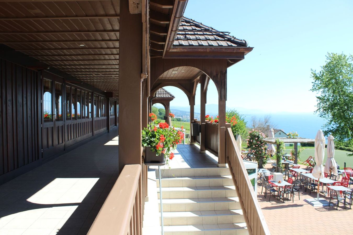 Le Camp/Bâtiment principal – Bild