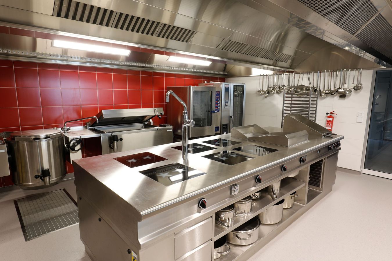 Le Camp/Bâtiment principal – Bild