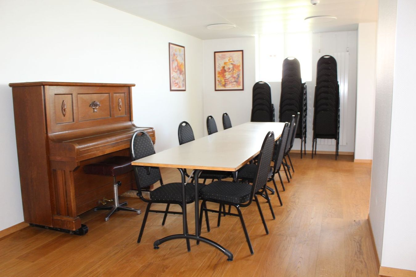 Le Camp/Bâtiment principal – Bild