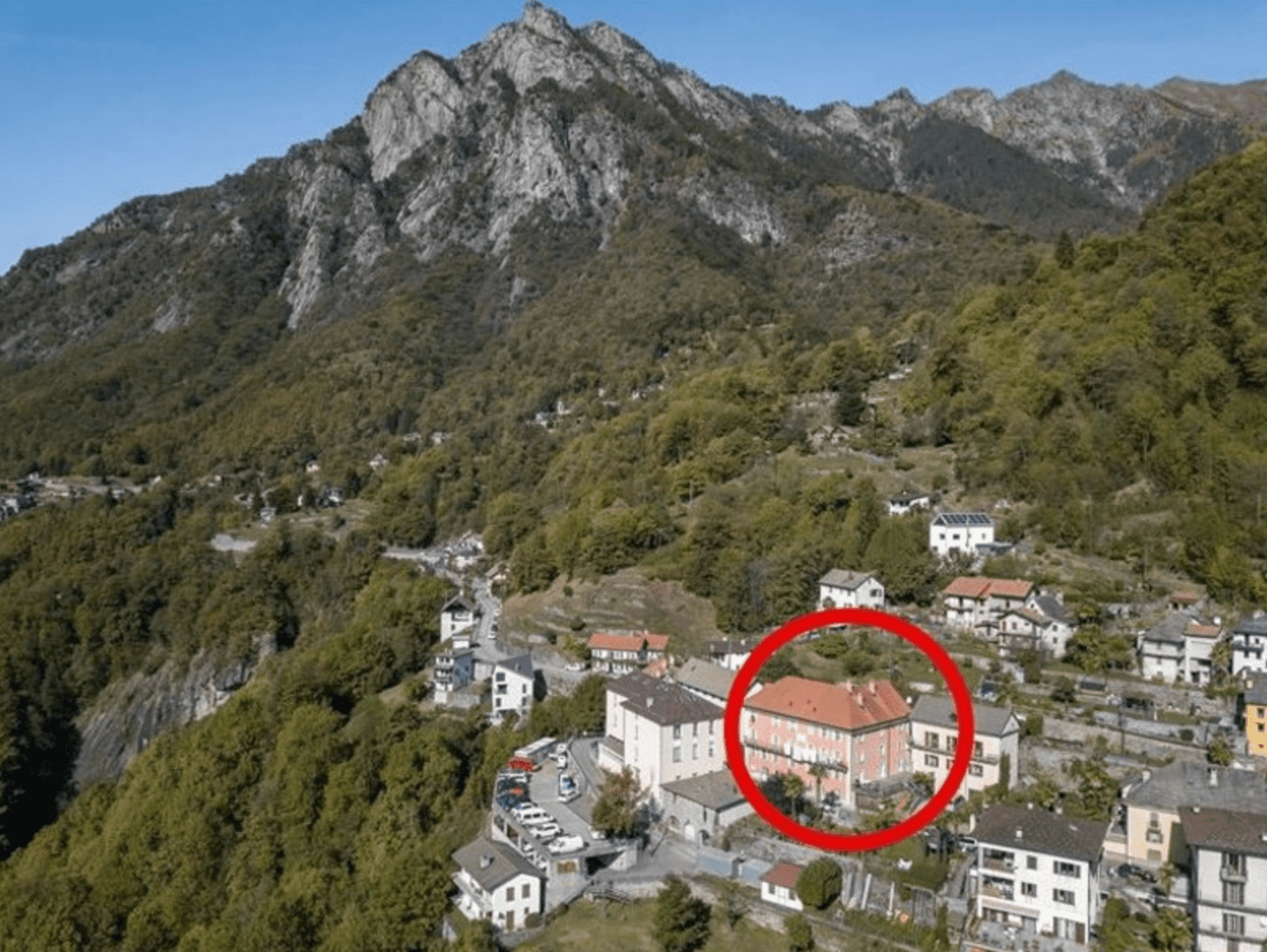 Hostel – Palm Terrace (Casa Schira) - 704 — Group house mit 35 beds in Loco, Ticino