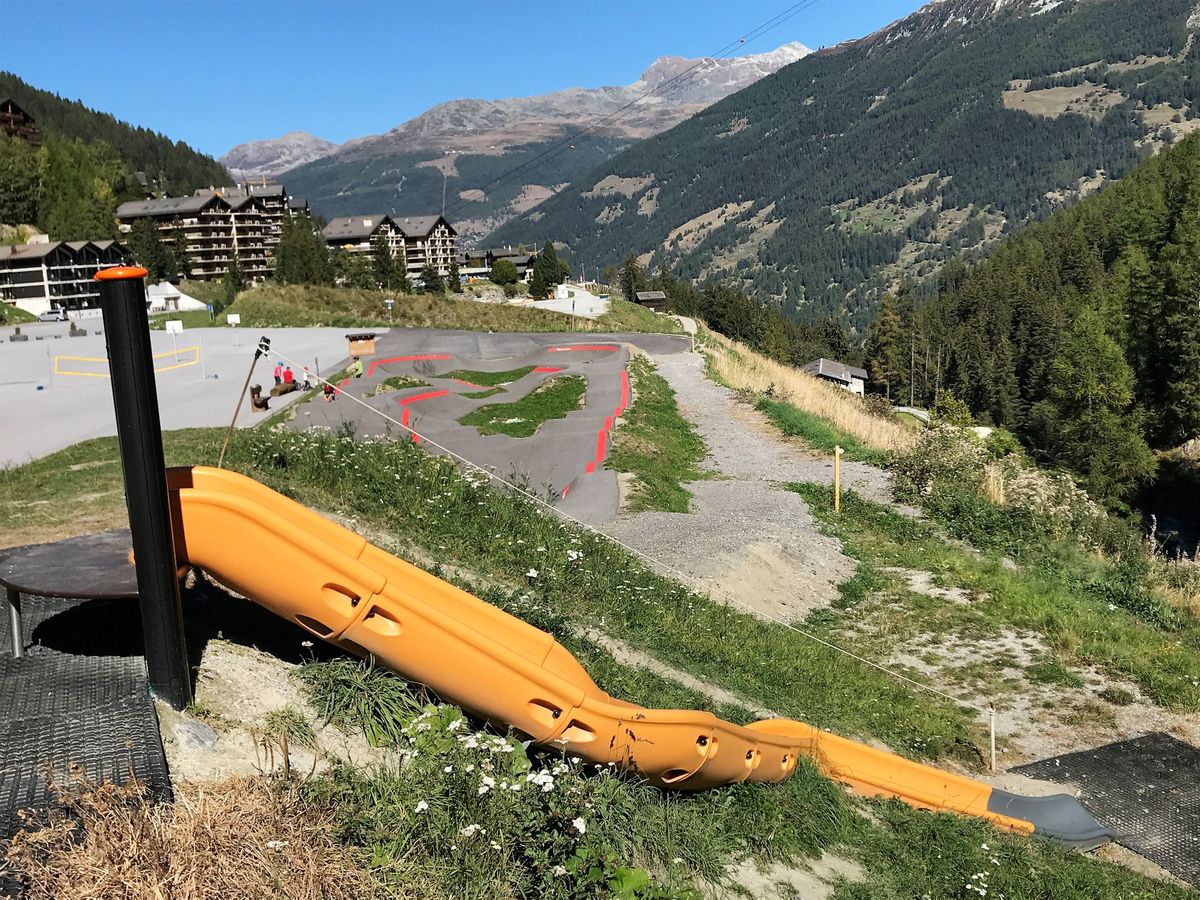 Chalet Bleu – image