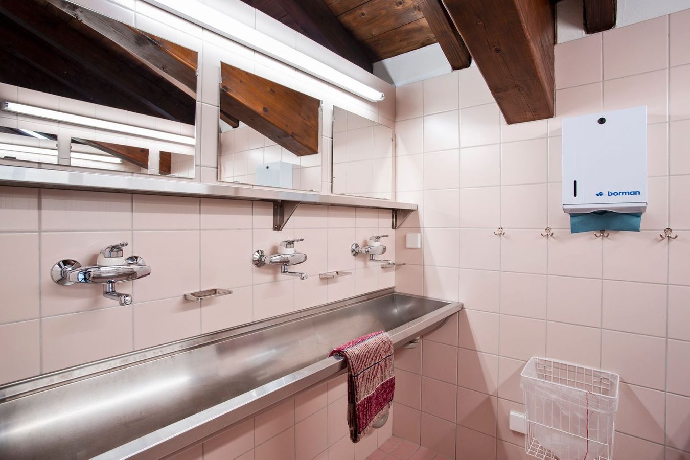 Ostello / Hostel Palagnedra – Bild