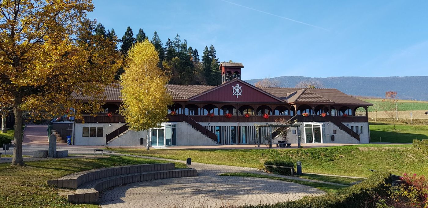 Le Camp/Bâtiment principal – Bild