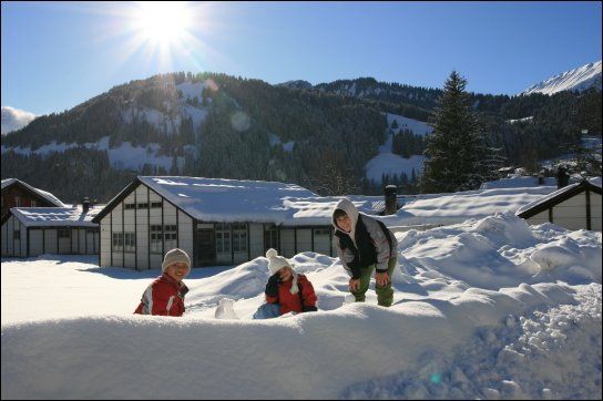 Mountain Lodge Wildstrubel Camp 3 – Bild